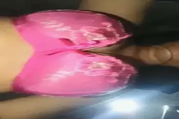 BH Pink Cewek Pamer Tete Gede Montok Sampe Ngaceng poster