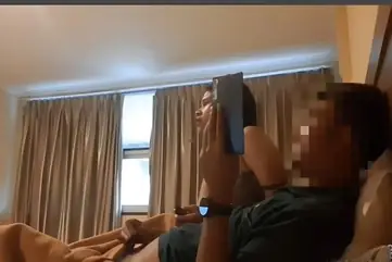 Bokep Indo Pacar Ganas Wik Wik Di Kamar Hotel poster
